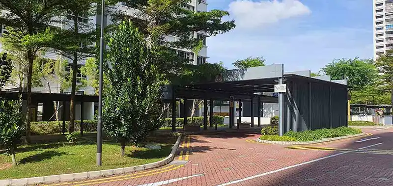 Covered drop-off point at Depot Heights